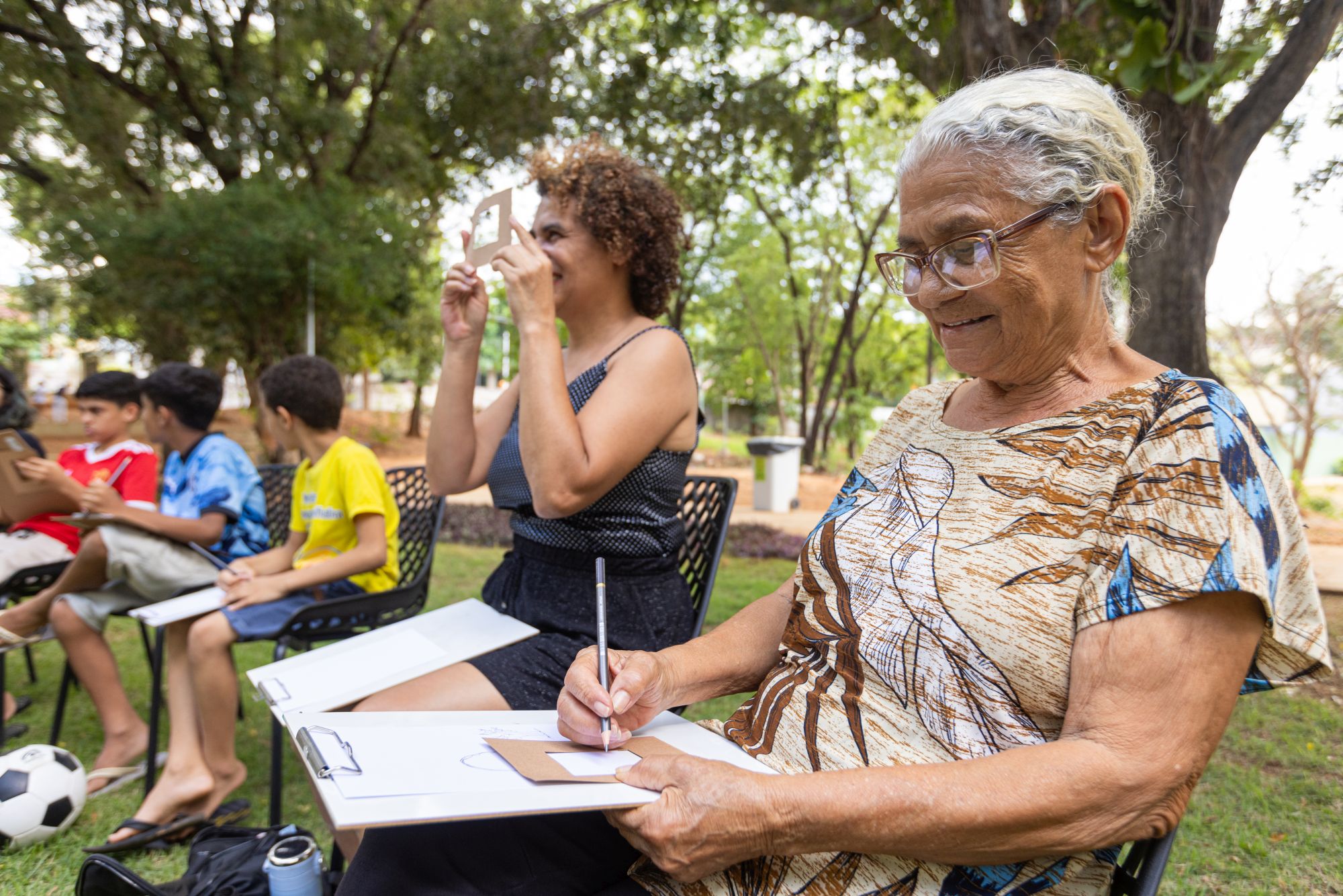 Ateliê Criança Arteira, oficina de Desenho.