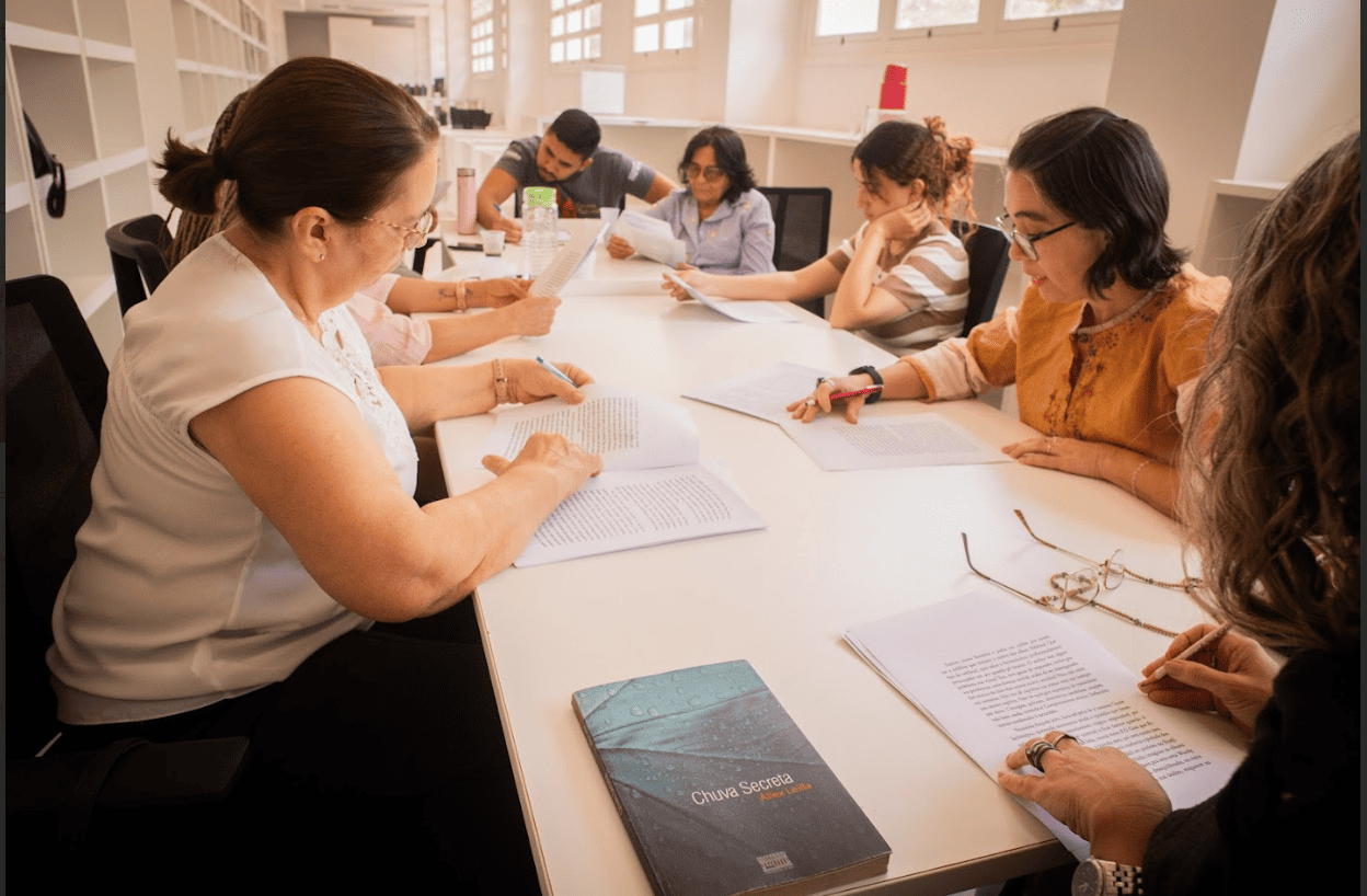 Clube de leitura para iniciantes -Contos do livro” Chuva Secreta ” de Allex Leilla