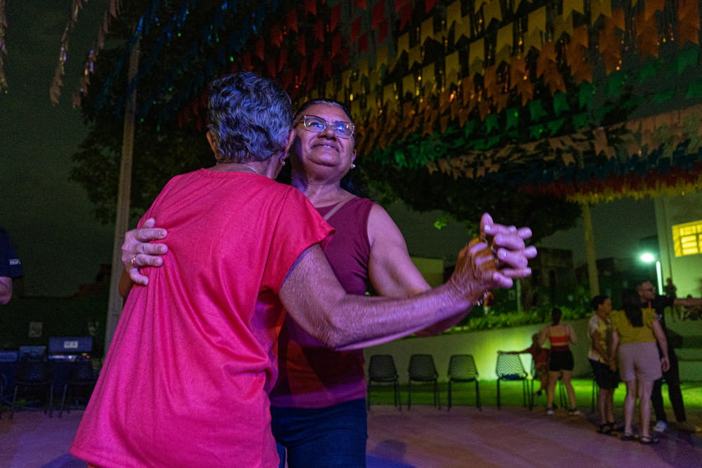 Encontros afetivos: Tertúlias por canções e narrativas da saudade + Show Musical