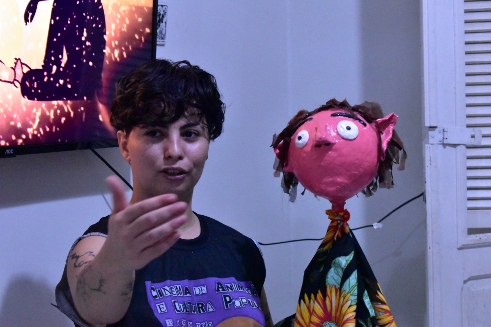 Ateliê criança arteira: Aprendendo a fazer e botar boneco