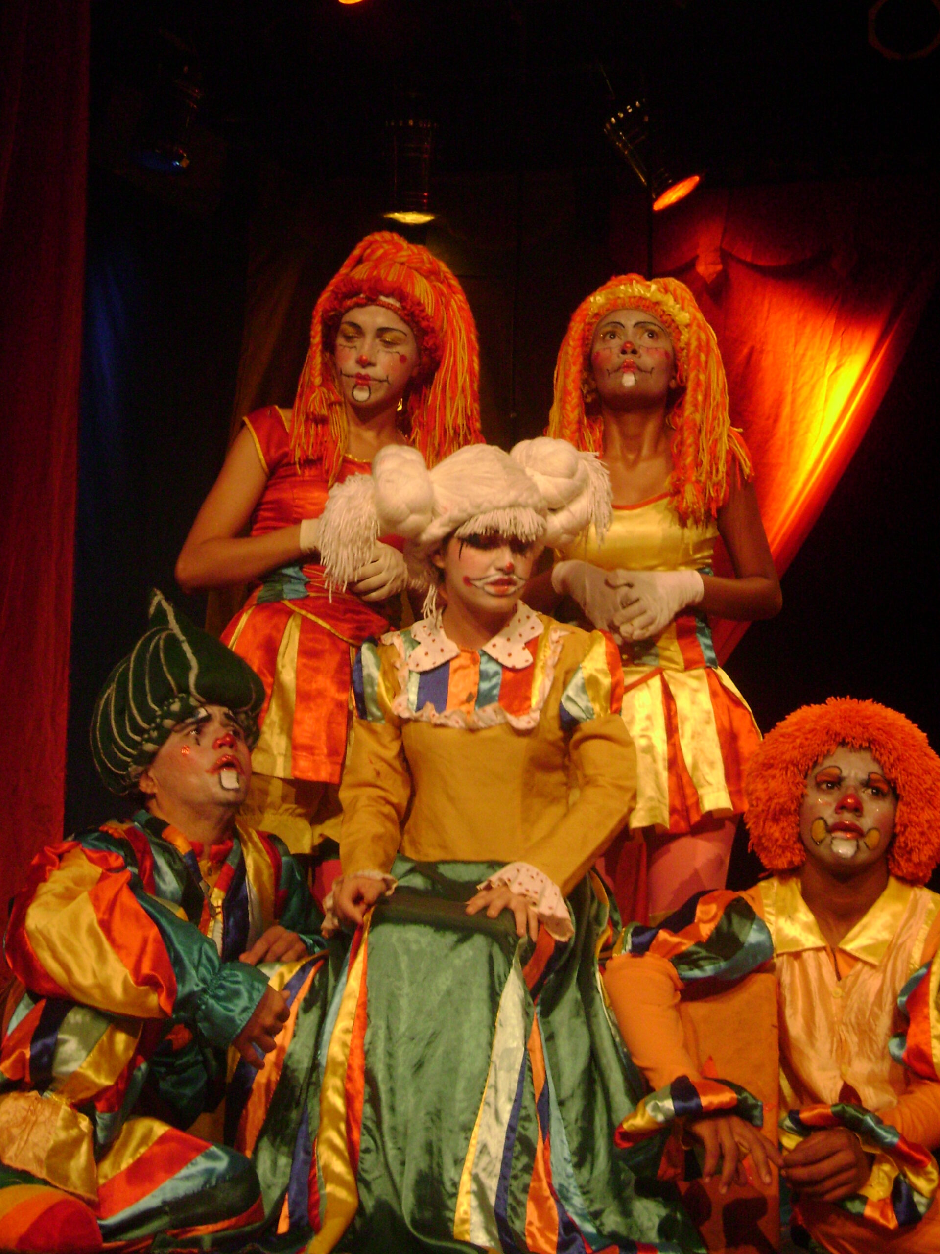 [Circo nas Férias] Espetáculo: O Fantabulástico Circo da Vovó Quinquinhas