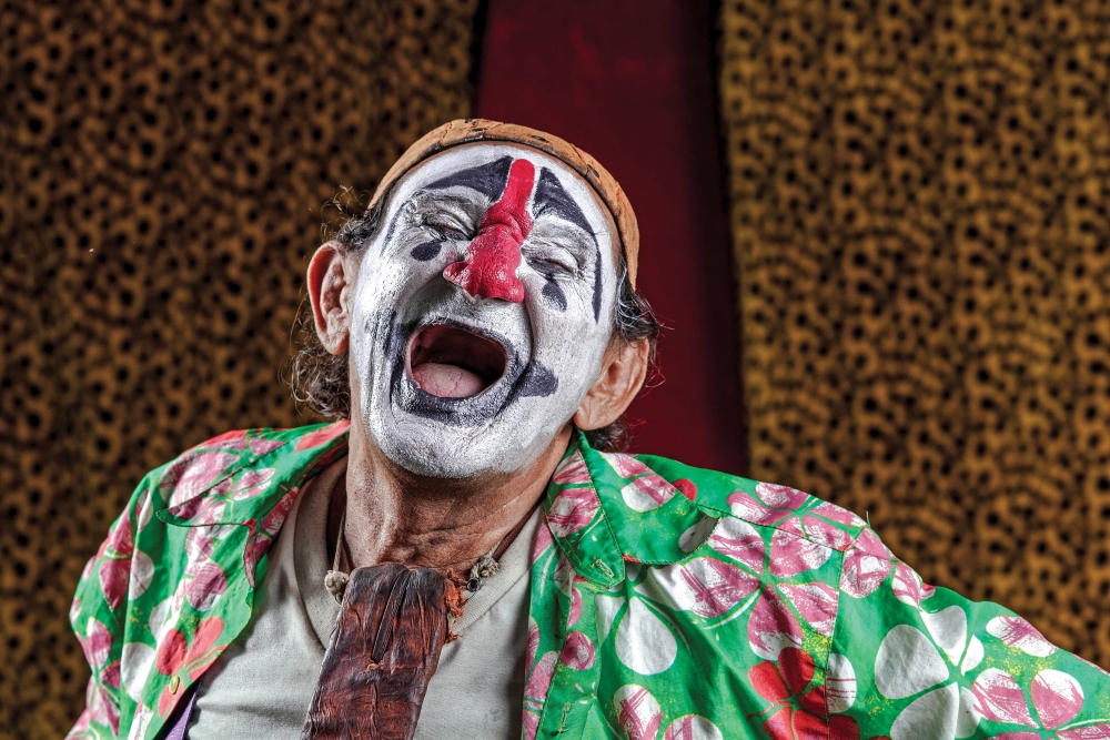[Circo nas Férias] Alô galera, alô moçada, hoje tem espetáculo! Tem sim senhor!
