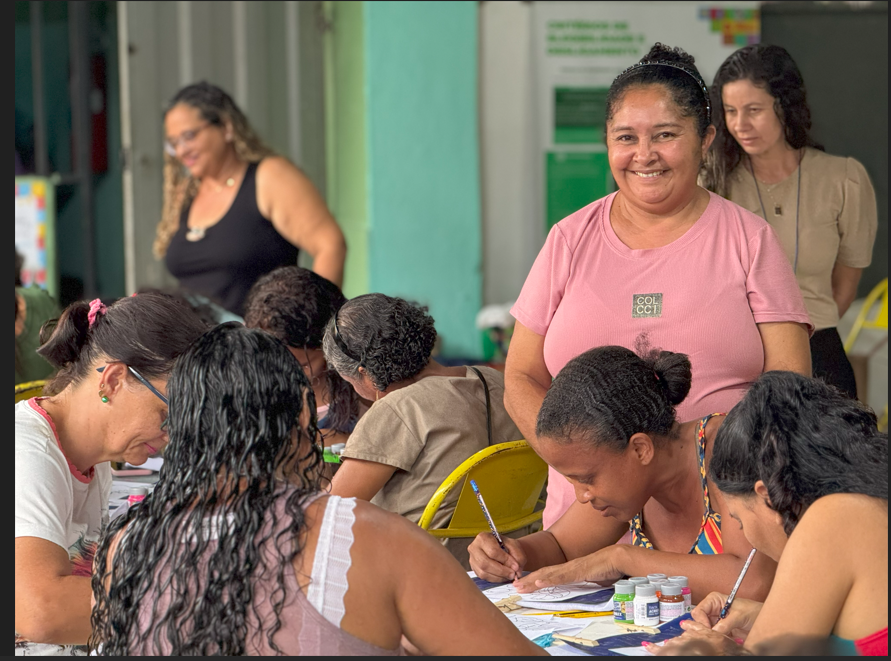 Rodas de Conversa + Feira de Artesanatos